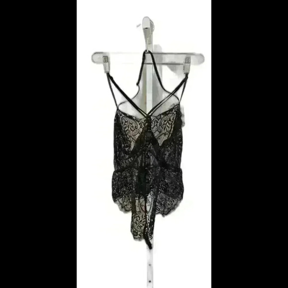 Elegant Black Lace Lingerie Teddy with Strappy Design - Picture 1 of 4